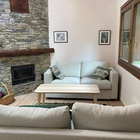 Jarandin 27 - Adosado Familiar En