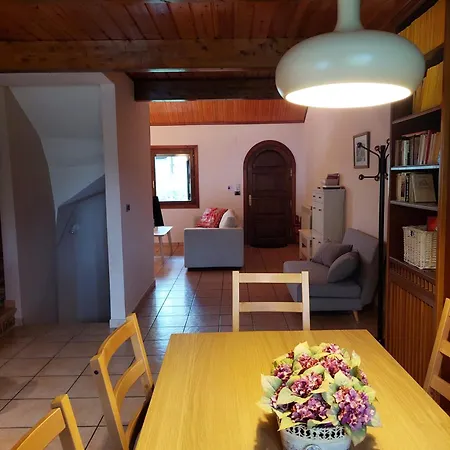 Jarandin 27 - Adosado Familiar En *